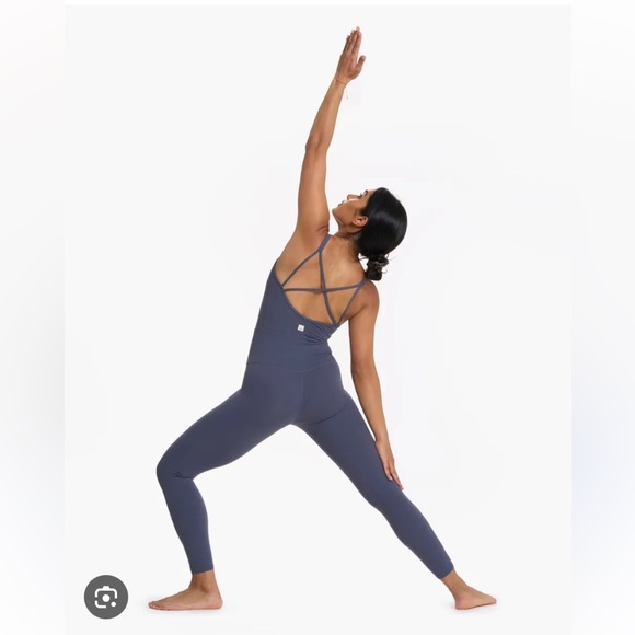Vuori Mindset Jumpsuit NWT - Picture 7 of 7